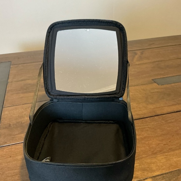 Chanel Beauty Makeup Bag/Vanity w/ Mirror - Picture 2 of 4